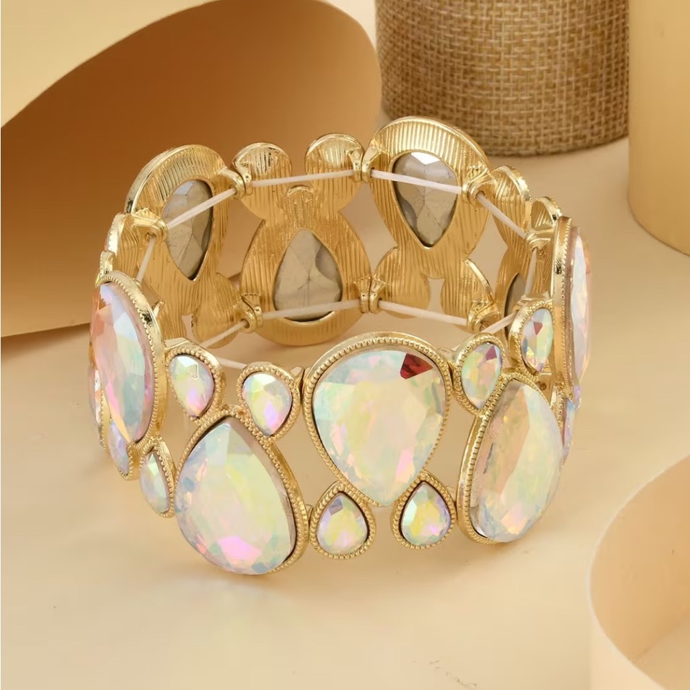 White Mystic Color Glass Bracelet in Goldtone